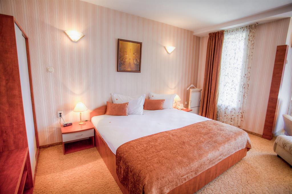 Bistra & Galina Hotel Roese Kamer foto